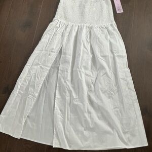 Chic White Maxi Skirt